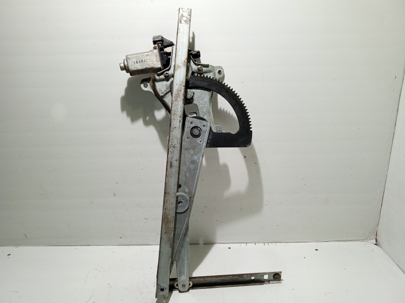 Recambio de elevalunas delantero derecho para daewoo kalos (klas) 1.4 referencia OEM IAM 96541738  