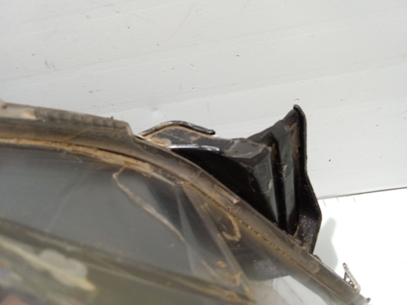 Recambio de faro derecho para opel astra gtc 1.7 16v cdti referencia OEM IAM 1EG27037002 24451033RH 