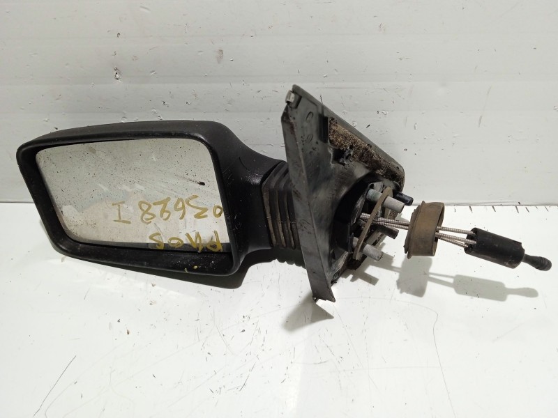 Recambio de retrovisor izquierdo para peugeot 405 berlina 1.9 diesel referencia OEM IAM 8148J1  
