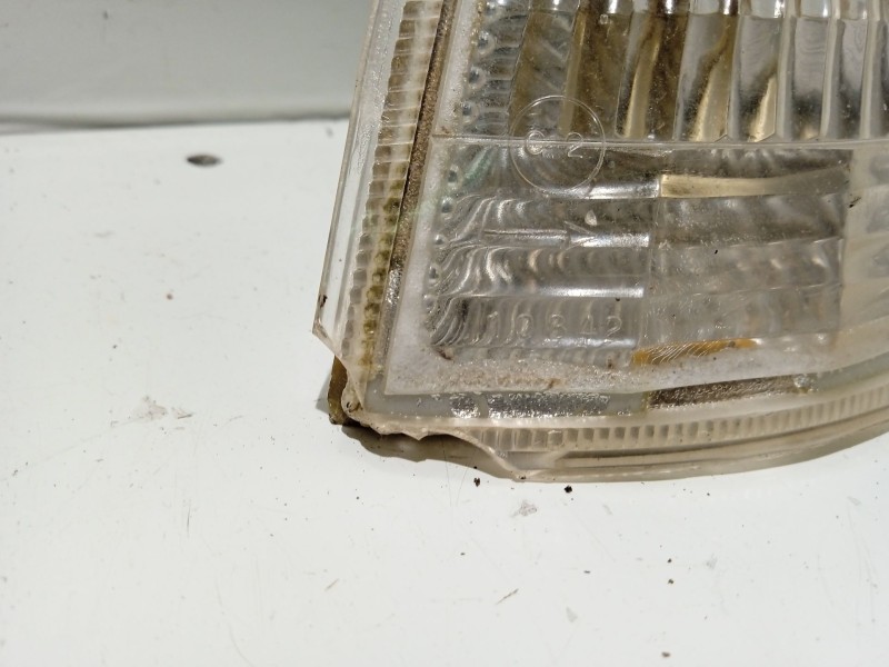 Recambio de piloto delantero izquierdo para peugeot 405 berlina 1.9 diesel referencia OEM IAM 630194  