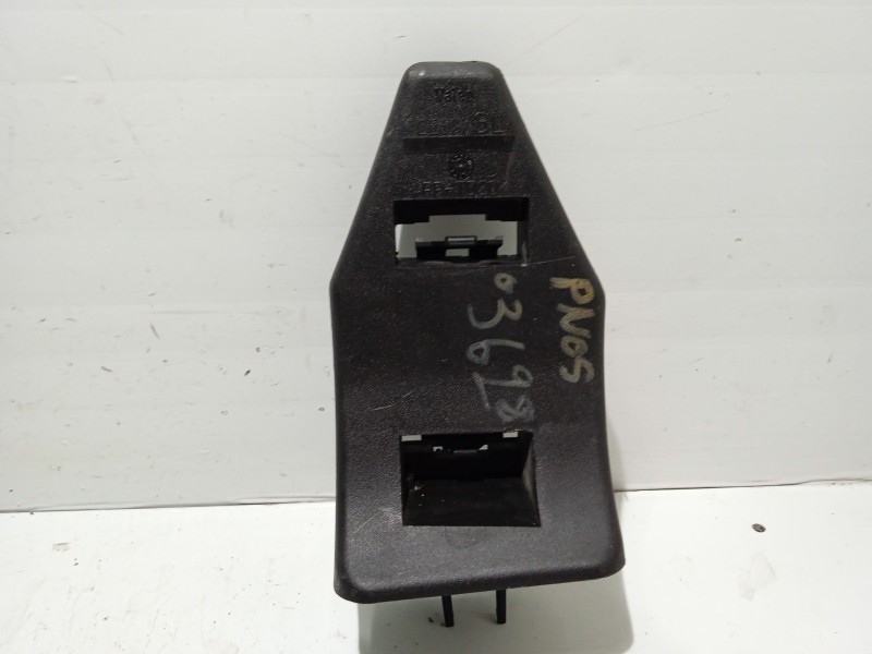 Recambio de portalamparas para peugeot 405 berlina 1.9 diesel referencia OEM IAM   