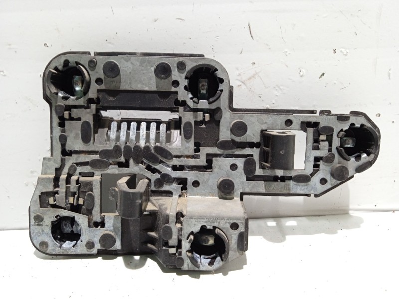 Recambio de portalamparas para seat ibiza ii (6k1) 1.9 d referencia OEM IAM 96223900  