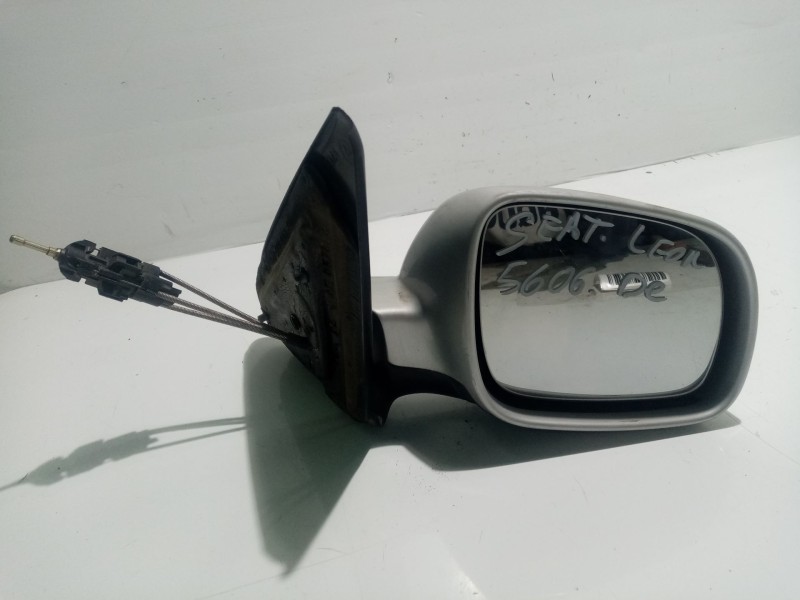 Recambio de retrovisor derecho para seat leon (1m1) 1.9 tdi referencia OEM IAM 010515  