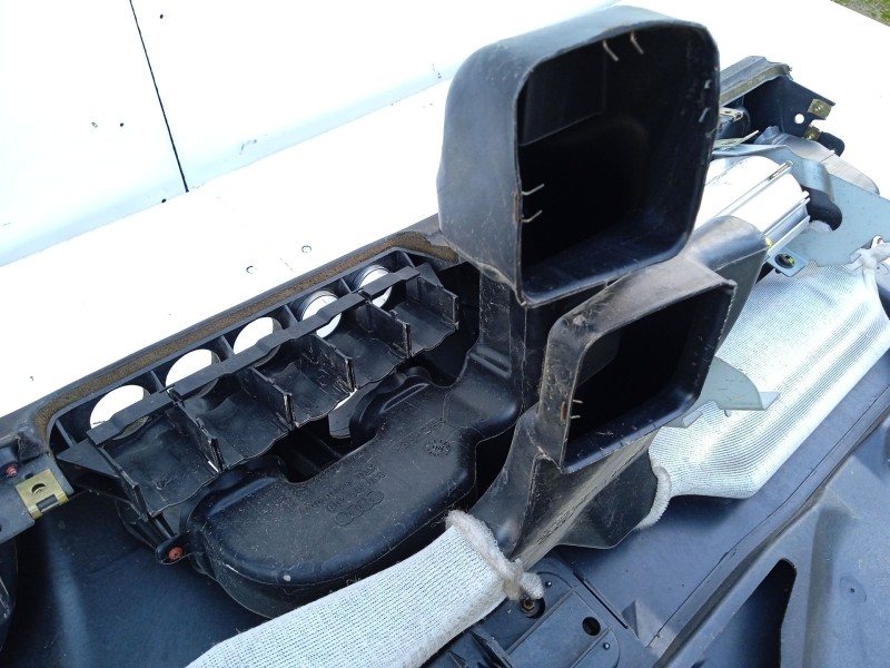 Recambio de salpicadero para audi tt (8n3/8n9) 1.8 t coupe (132kw) referencia OEM IAM 8N1857003AFKZ  