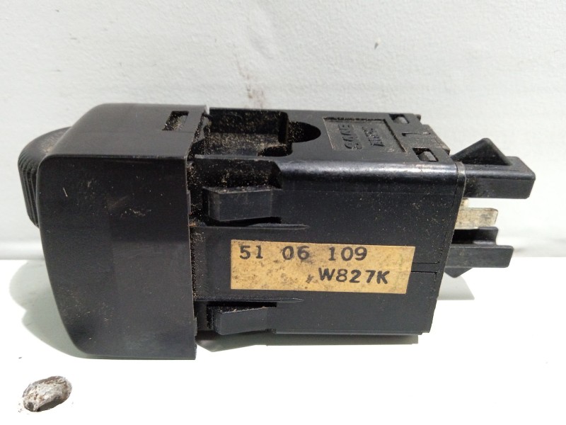Recambio de mando regulacion luces para saab 9-5 sedán 2.3 cat referencia OEM IAM 5106109  