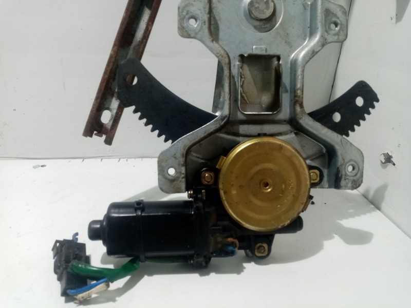 Recambio de elevalunas delantero izquierdo para daewoo matiz (m100, m150) 0.8 referencia OEM IAM 6318490  