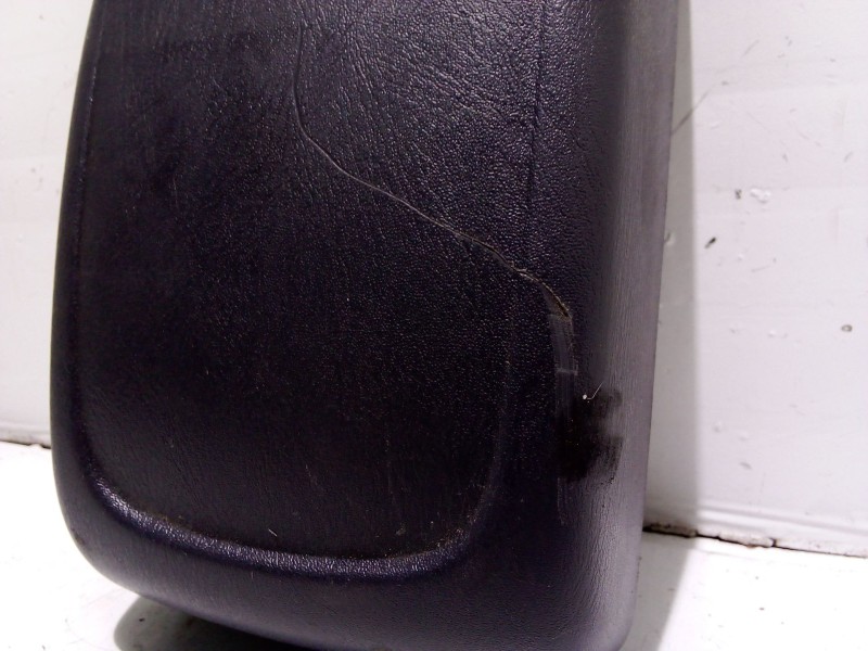 Recambio de apoyabrazos central para nissan almera (n16/e) 1.5 16v cat referencia OEM IAM   