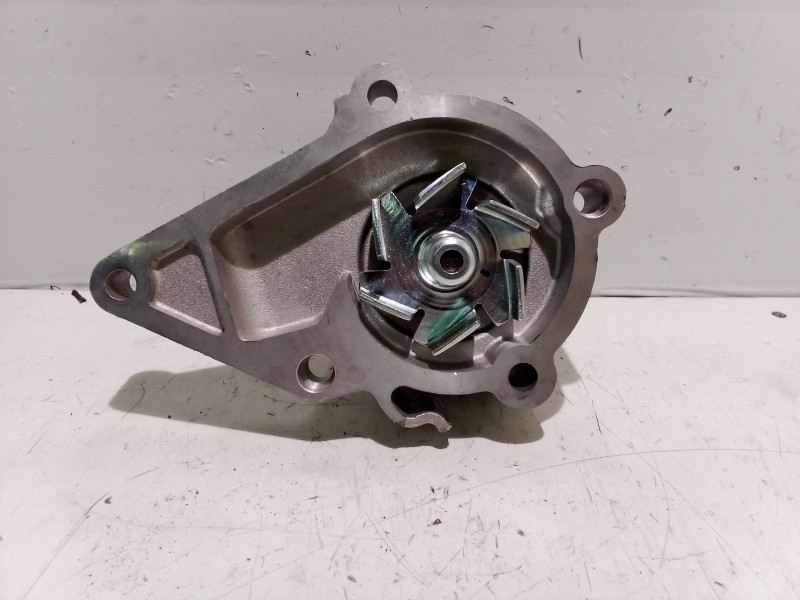 Recambio de bomba agua para hyundai coupe (gk) 1.6 fx referencia OEM IAM H221  