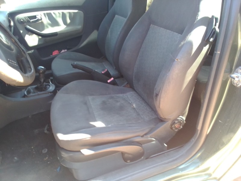 seat ibiza iii (6l1) del año 2002