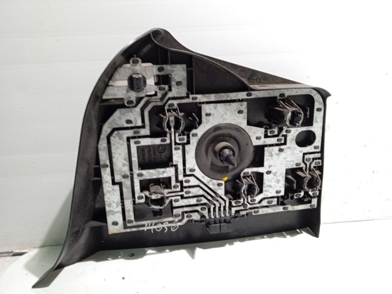 Recambio de portalamparas para bmw 3 compact (e36) 318 tds referencia OEM IAM 8364934  