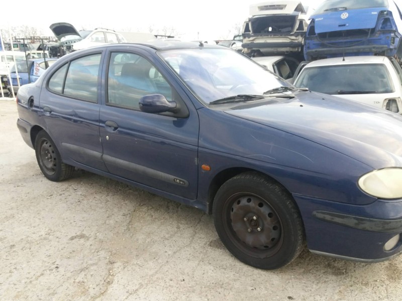 renault megane i fase 2 berlina (ba0) 1.6   |   0.99 - 0.02 | 1999 - 2002 | 107 cv / 79 kw del año 1999