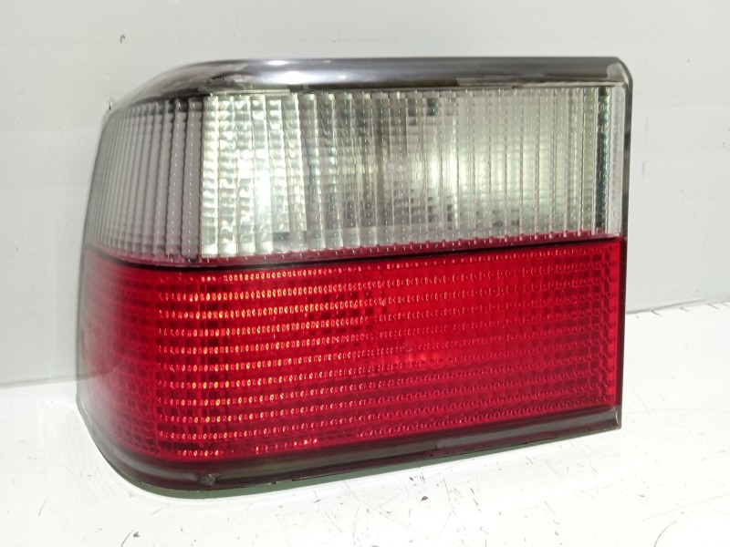 Recambio de piloto trasero izquierdo para citroën xantia berlina referencia OEM IAM 6350K0  