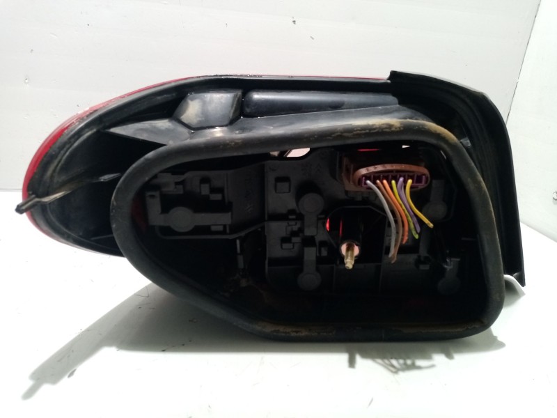 Recambio de piloto trasero derecho para citroën xsara berlina referencia OEM IAM 2534D  