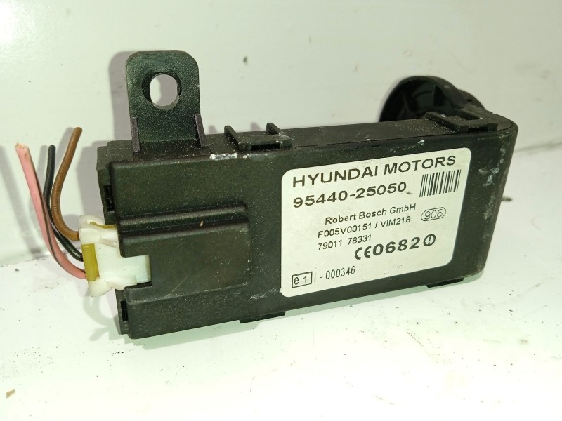 Recambio de antirrobo para hyundai accent (lc) 1.3 cat referencia OEM IAM 9544025050  