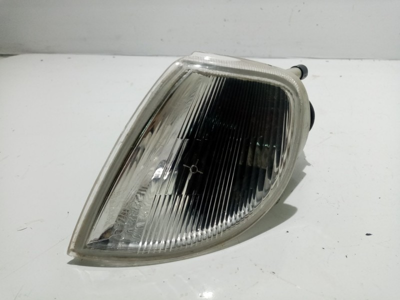 Recambio de piloto delantero izquierdo para citroën saxo 1.1 x referencia OEM IAM 630359  