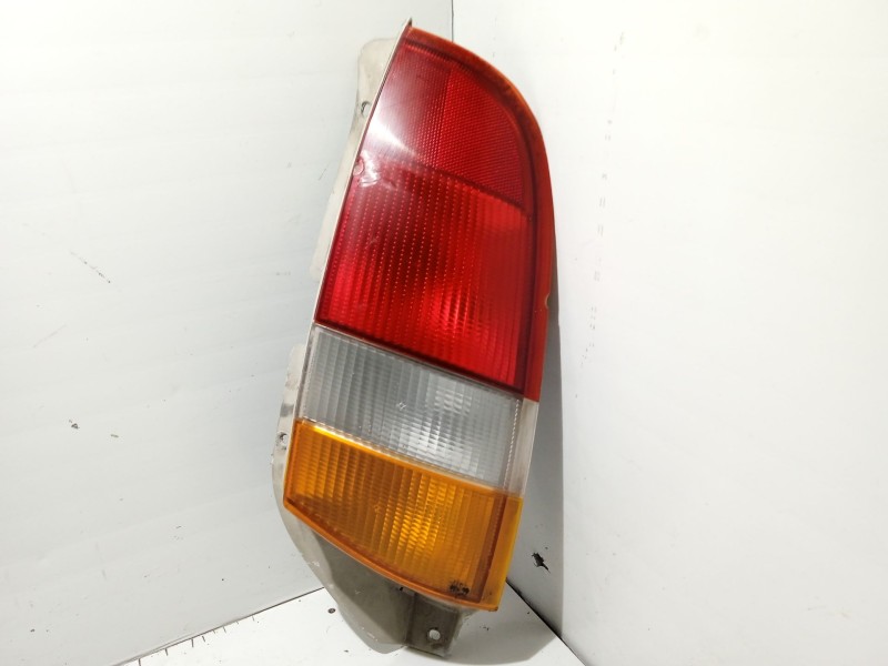 Recambio de piloto trasero derecho para hyundai atos (mx) 1.1 referencia OEM IAM 9240205110  