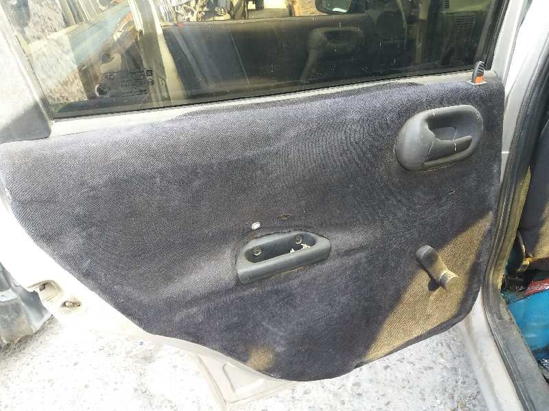 opel corsa b 1.7 diesel   |   0.96 - 0.00 | 1996 - 2000 | 60 cv / 44 kw del año 1996