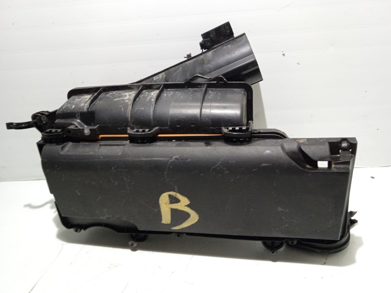 Recambio de caja filtro de aire para peugeot 206 berlina 1.4 hdi referencia OEM IAM 1420K3  