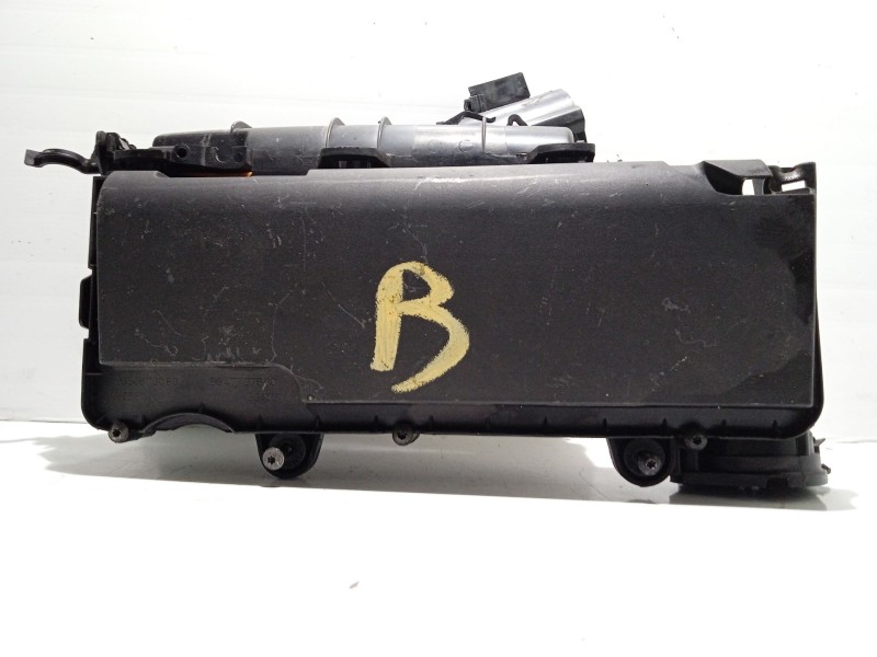 Recambio de caja filtro de aire para peugeot 206 berlina 1.4 hdi referencia OEM IAM 1420K3  
