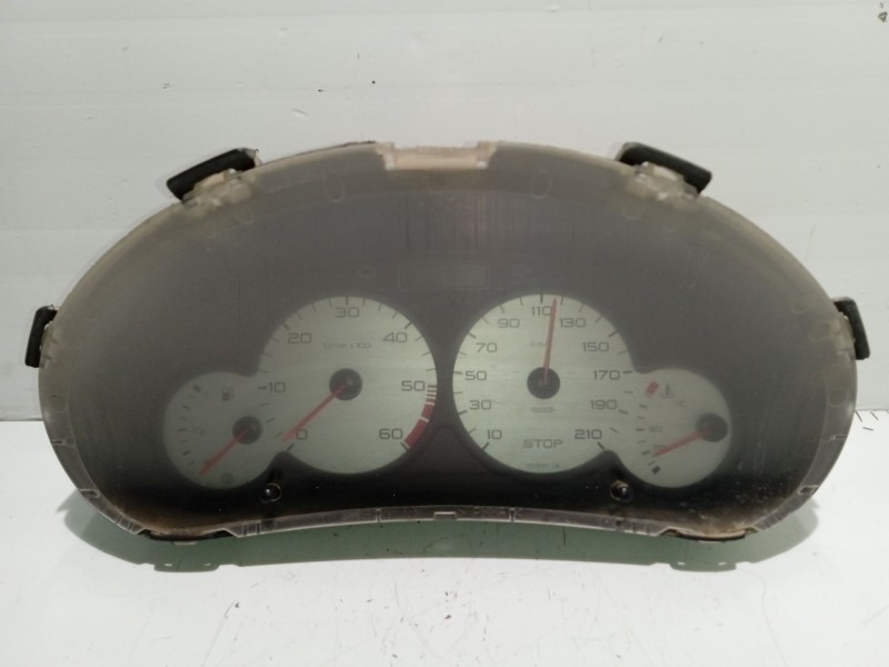Recambio de cuadro instrumentos para peugeot 206 berlina 1.4 hdi referencia OEM IAM 9651740280  