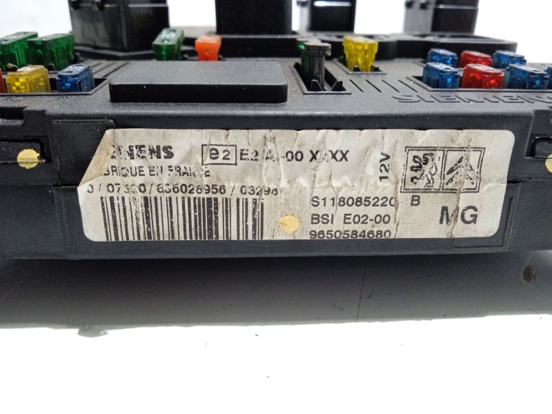 Recambio de centralita bsi para peugeot 206 berlina 1.4 hdi referencia OEM IAM 9650584680 S118085220B 