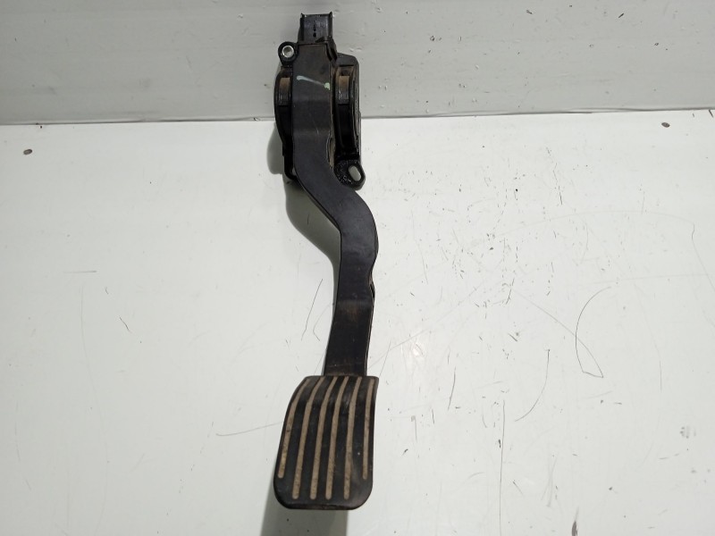 Recambio de pedal acelerador para peugeot 206 berlina 1.4 hdi referencia OEM IAM 9645852280 0280752237 
