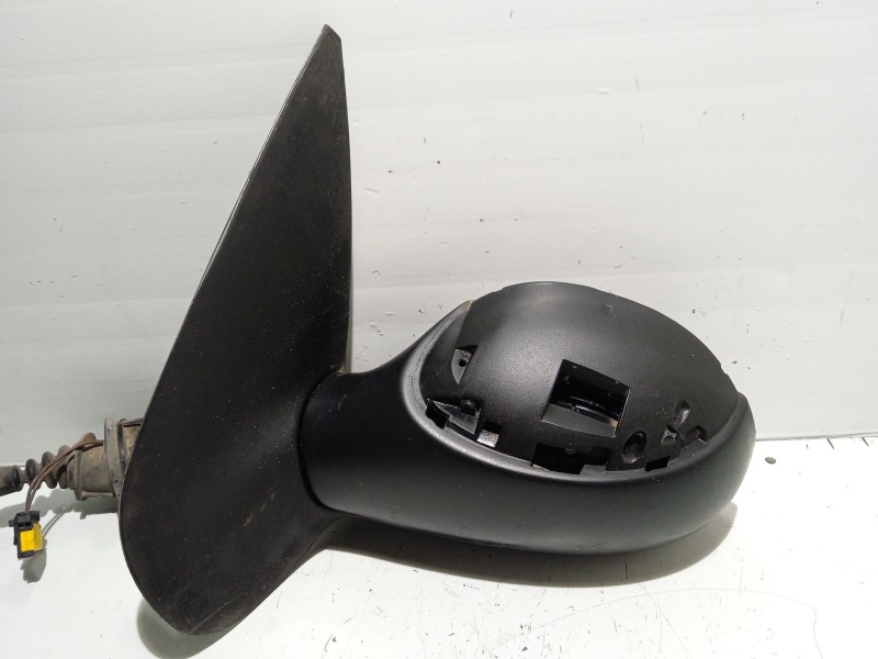 Recambio de retrovisor izquierdo para peugeot 206 berlina 1.4 hdi referencia OEM IAM 8148YC  