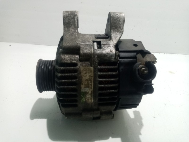 Recambio de alternador para peugeot 206 berlina 1.4 referencia OEM IAM 57052C 1638104880 