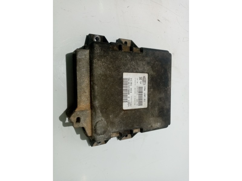 Recambio de centralita motor uce para peugeot 206 berlina 1.4 referencia OEM IAM 9636727080  