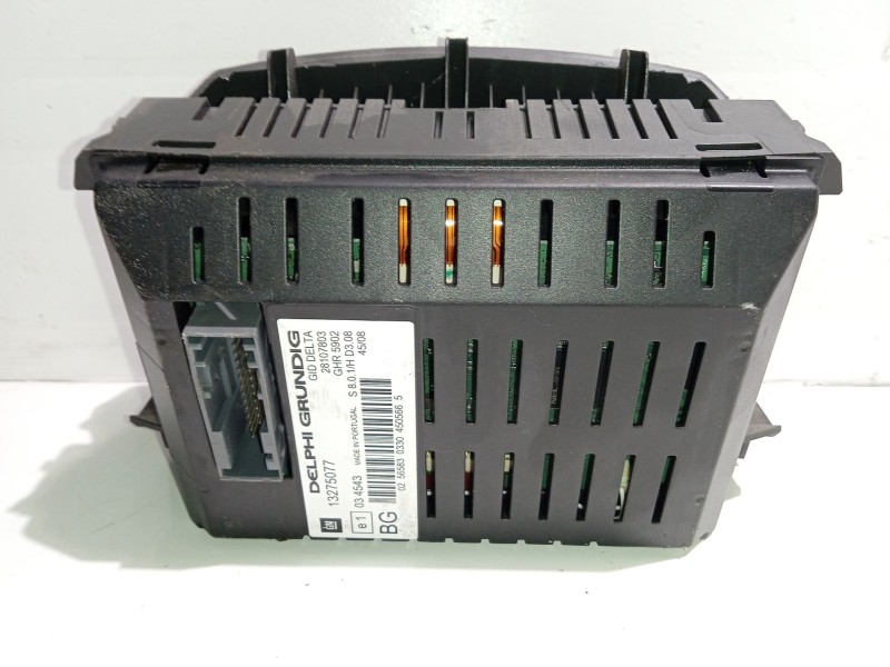 Recambio de pantalla multifuncion para opel zafira b 1.9 cdti referencia OEM IAM 13275077  