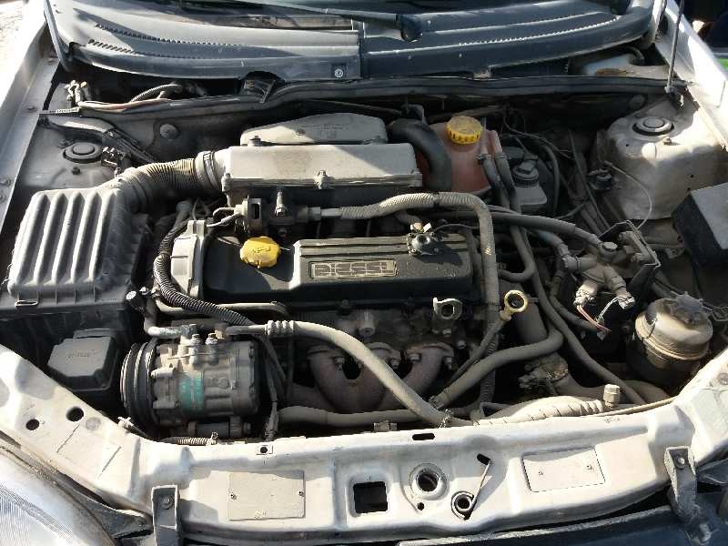 opel corsa b 1.7 diesel   |   0.96 - 0.00 | 1996 - 2000 | 60 cv / 44 kw del año 1996