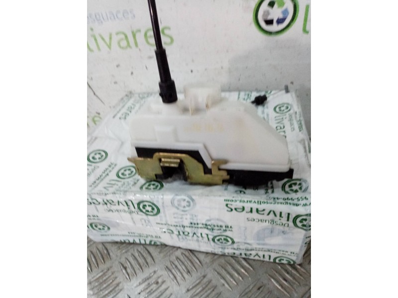 Recambio de cerradura puerta delantera derecha para  referencia OEM IAM 52223180  