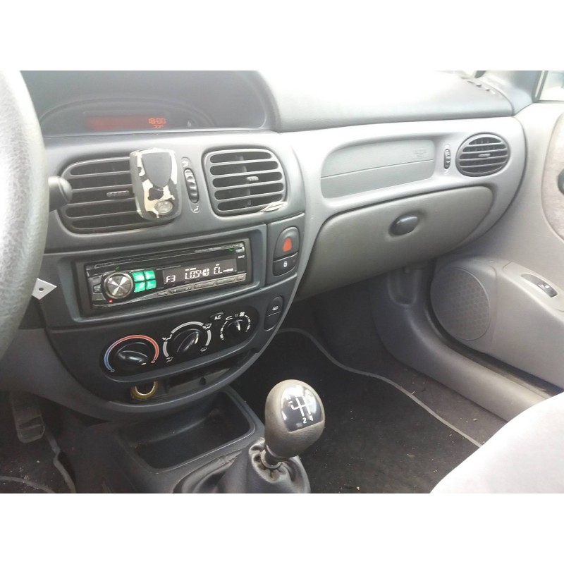 renault megane i fase 2 berlina (ba0) 1.6   |   0.99 - 0.02 | 1999 - 2002 | 107 cv / 79 kw del año 1999