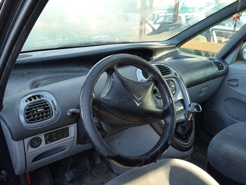 citroën xsara picasso (n68) del año 2004