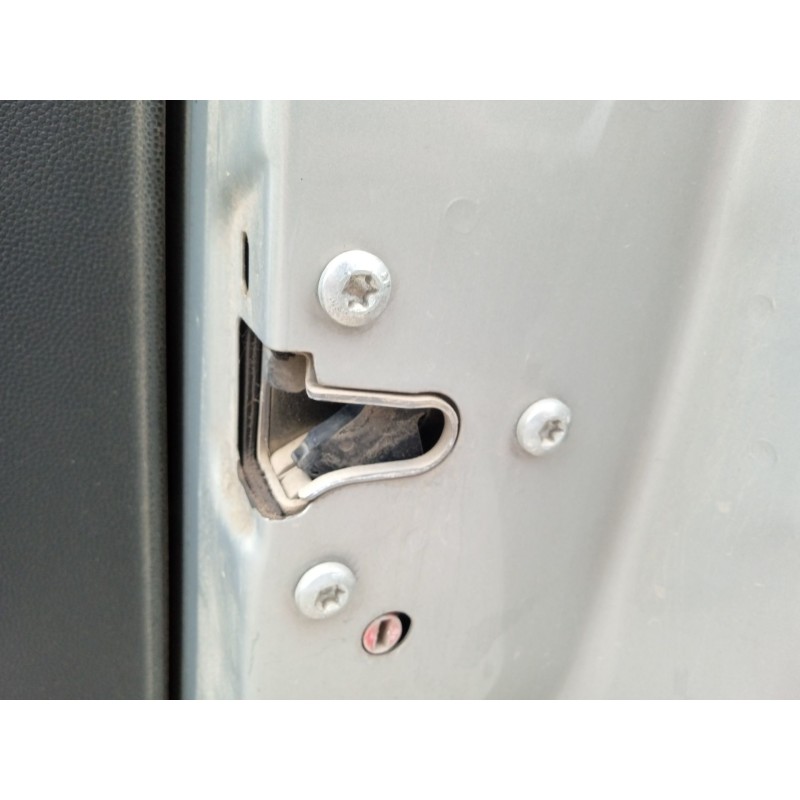 Recambio de cerradura puerta trasera derecha para opel zafira b furgoneta/monovolumen (a05) 1.9 cdti van (m75) referencia OEM IA