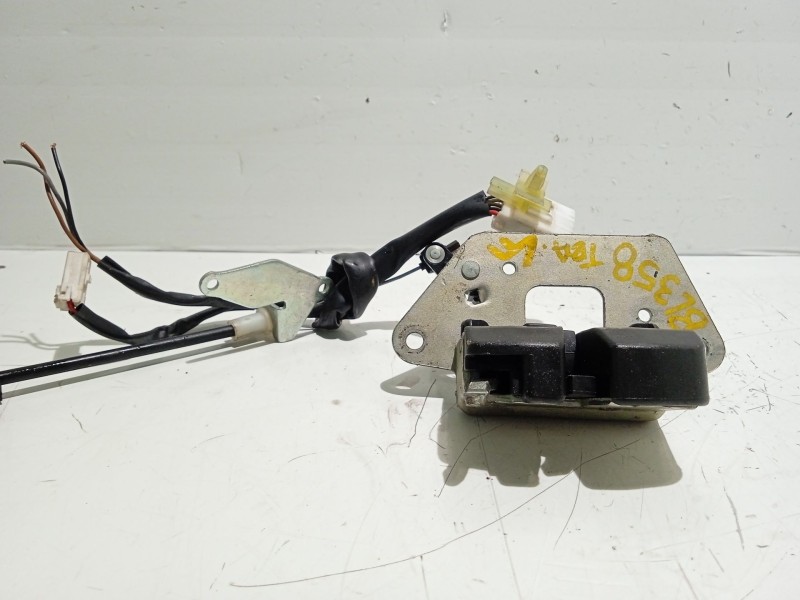 Recambio de cerradura maletero / porton para fiat linea (110) referencia OEM IAM A997  