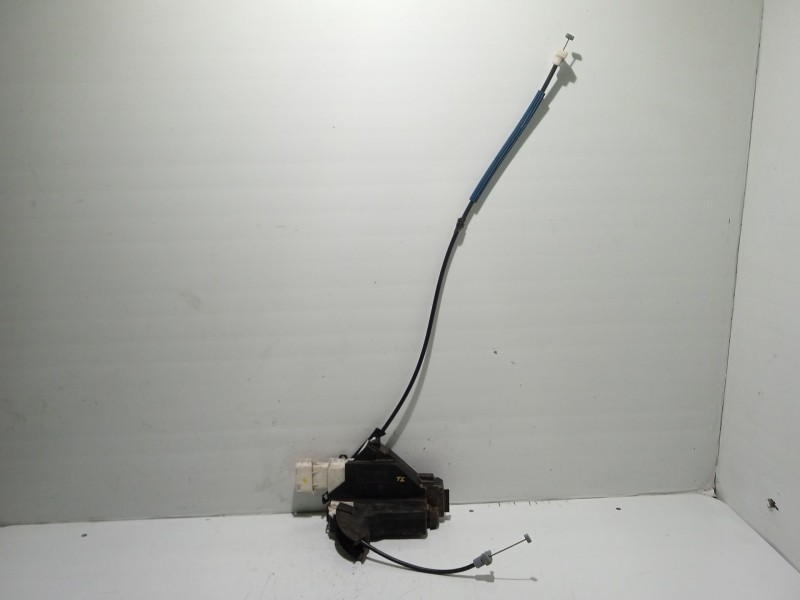 Recambio de cerradura puerta trasera izquierda para peugeot 407 (6d_) 1.8 (6d6fzb) referencia OEM IAM 45977095  