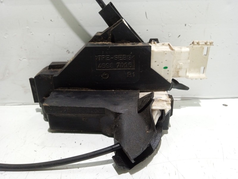 Recambio de cerradura puerta trasera derecha para peugeot 407 (6d_) 1.8 (6d6fzb) referencia OEM IAM 45987095  