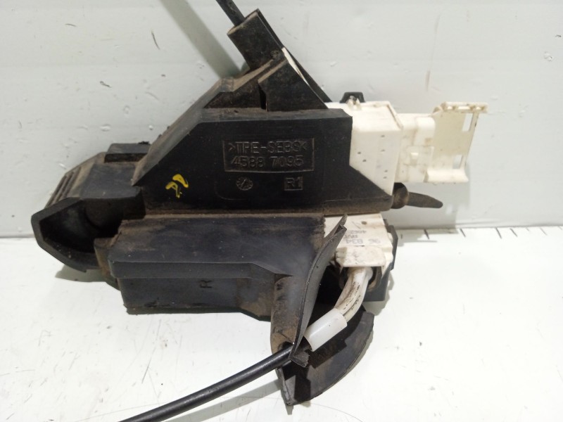 Recambio de cerradura puerta delantera derecha para peugeot 407 (6d_) 1.8 (6d6fzb) referencia OEM IAM 45887095  