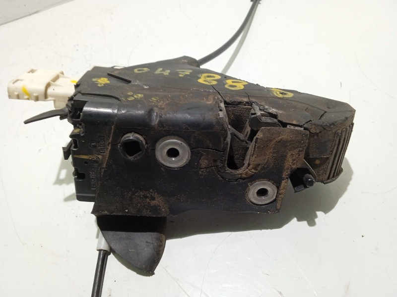 Recambio de cerradura puerta delantera derecha para peugeot 407 (6d_) 1.8 (6d6fzb) referencia OEM IAM 45887095  