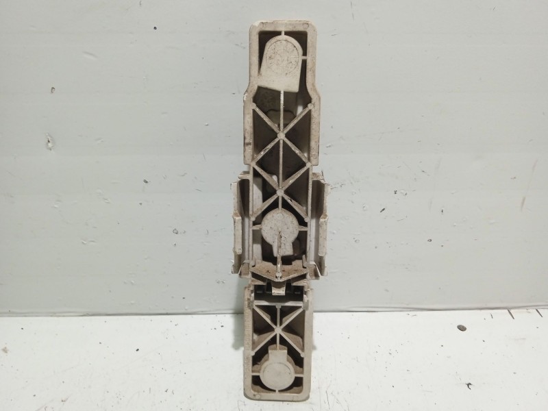 Recambio de portalamparas para renault rapid/express (f40) referencia OEM IAM 7701031919  