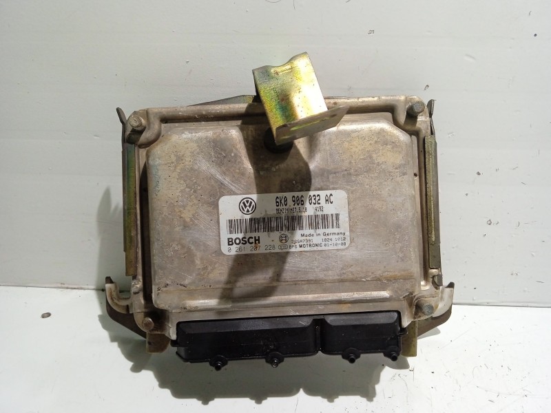 Recambio de centralita motor uce para seat ibiza 1.4 hit referencia OEM IAM 6K0906032AC 0261207228 