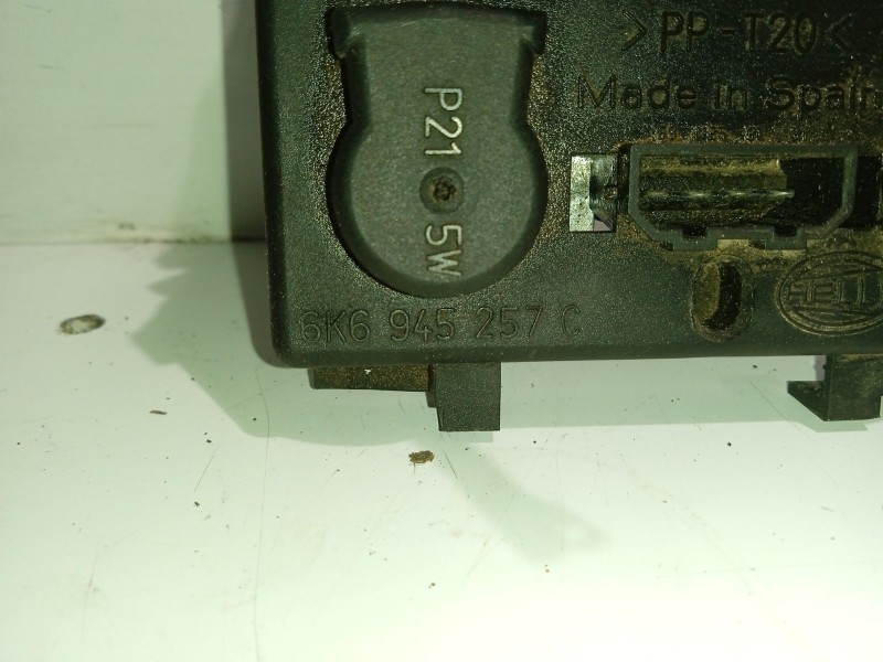 Recambio de portalamparas para seat ibiza 1.4 hit referencia OEM IAM 6K6945257C   Recambio de portalamparas para seat ibiza 1.4 hit referencia OEM IAM 6K6945257C