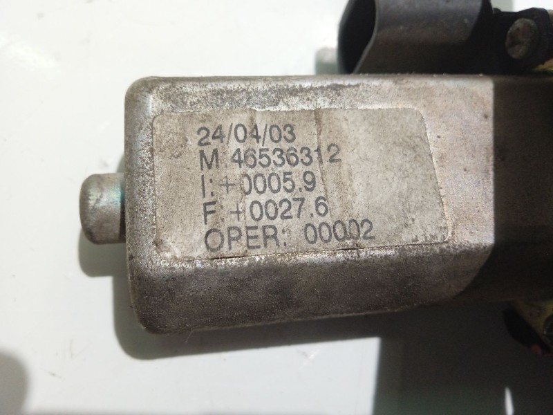 Recambio de elevalunas delantero izquierdo para fiat punto berlina (188) 1.2 cat referencia OEM IAM 46536312  