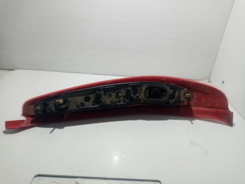 Recambio de piloto trasero izquierdo para fiat punto berlina (188) 1.2 cat referencia OEM IAM 46817804  