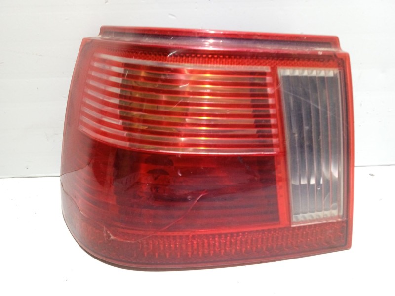 Recambio de piloto trasero izquierdo para seat ibiza (6k1) referencia OEM IAM 6K6945111G  