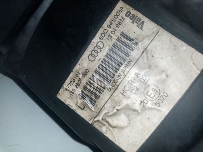 Recambio de faro izquierdo para audi a4 b5 (8d2) 1.9 tdi referencia OEM IAM 8D0941029B  