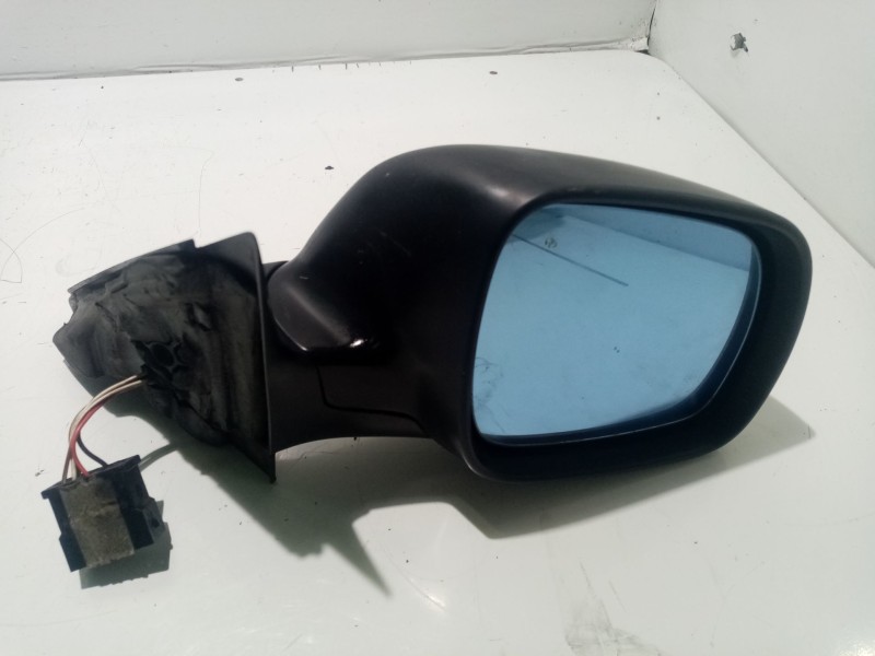 Recambio de retrovisor derecho para audi a4 b5 (8d2) 1.9 tdi referencia OEM IAM 8D857544  