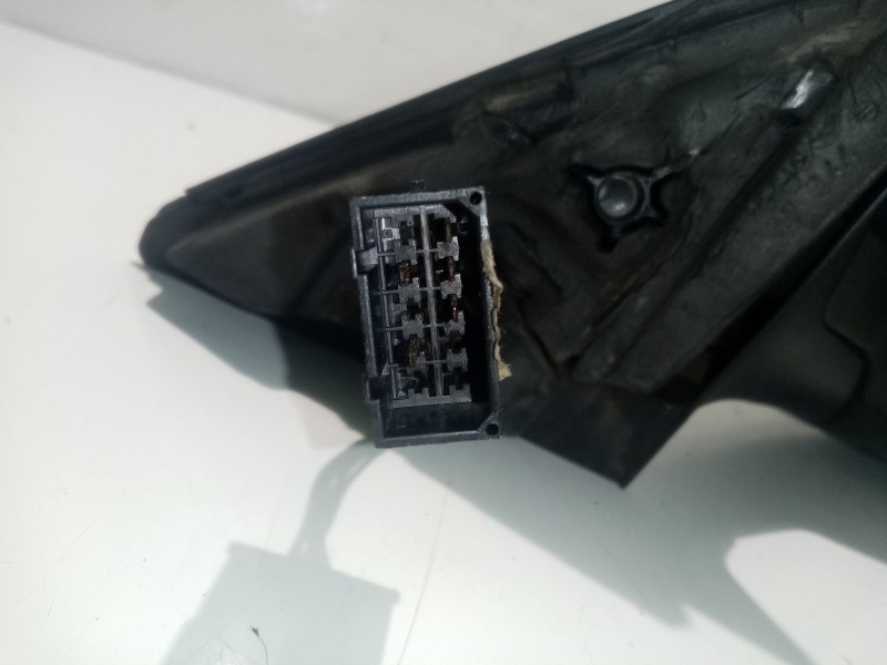 Recambio de retrovisor derecho para audi a4 b5 (8d2) 1.9 tdi referencia OEM IAM 8D857544  