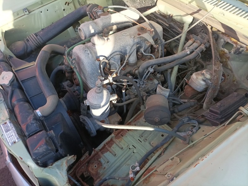 mercedes-benz clase e (w114/w115) berlina del año 1982